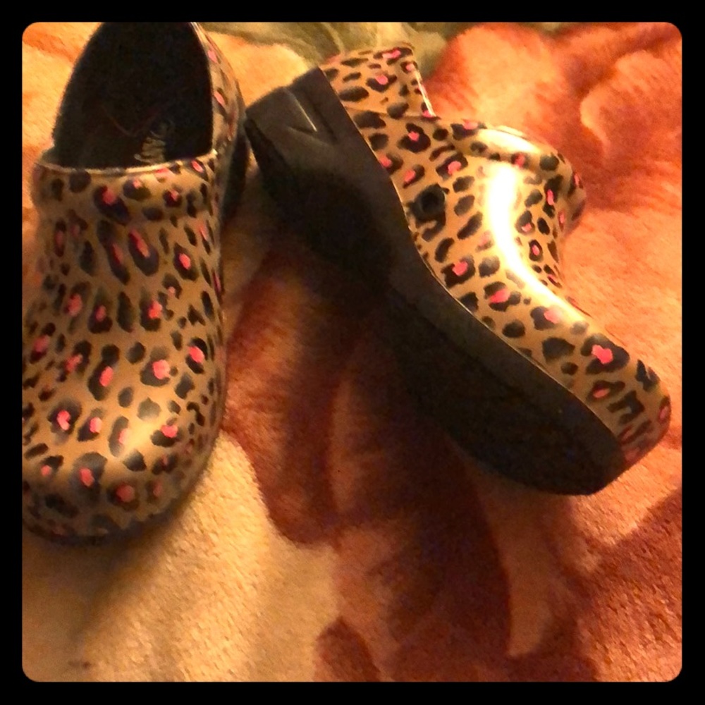 Leopard Print Clogs